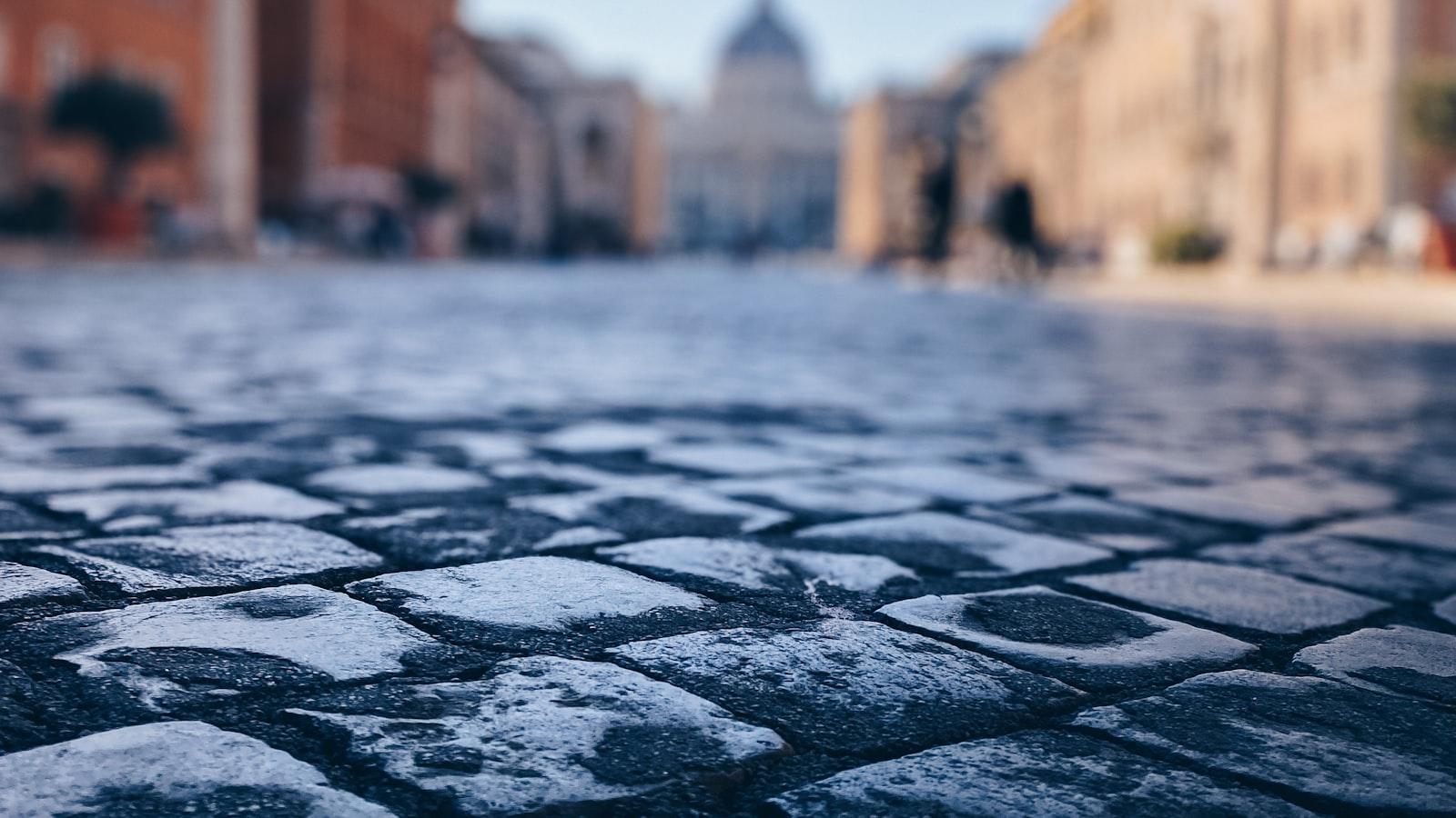 Caution on the Cobblestones: Potential Pitfalls ⁢and⁣ How to‍ Sidestep Them